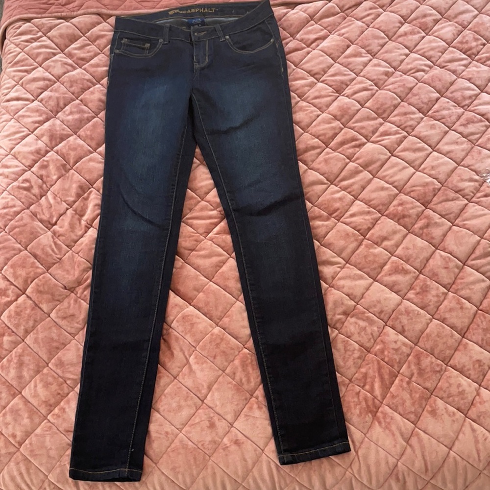 Women’s jeans